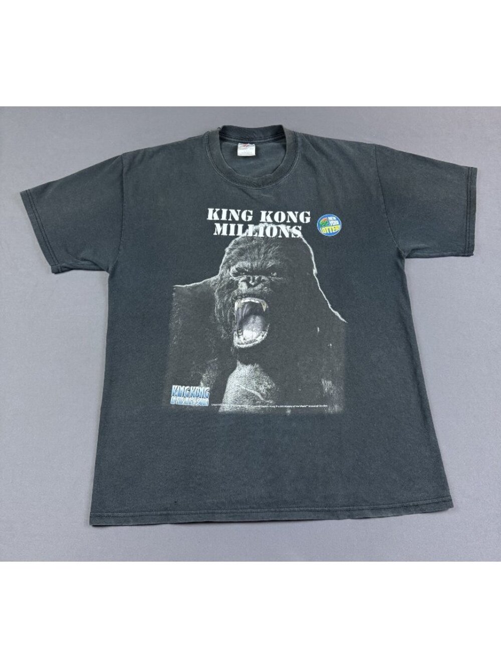 Rare Vintage Y2K King King Movie Promo New York Lottery Sun Fade Black Large Tee